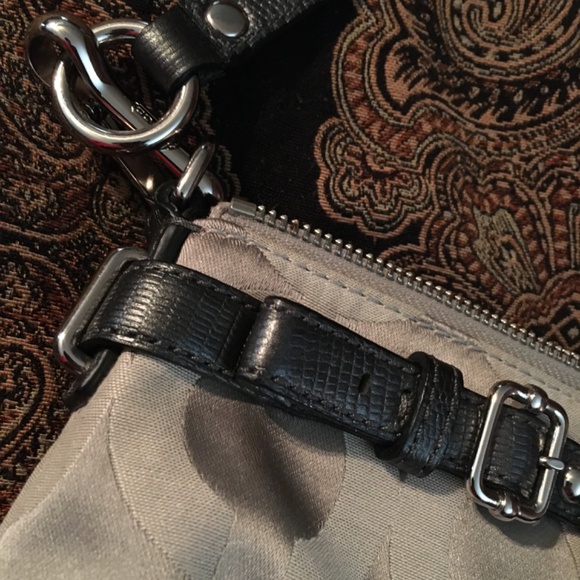 Coach purse medium size - Picture 3 of 4